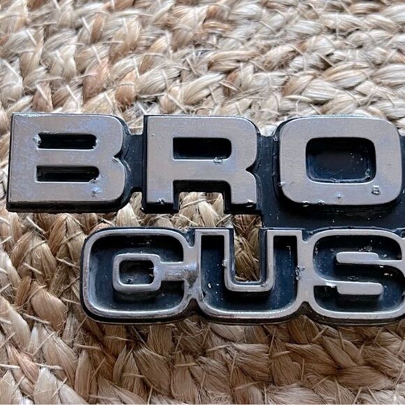 Vintage 1970s Original Chrome Ford Bronco Custom Emblem - Picture 3 of 10